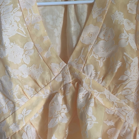 En Saison Butter Yellow Floral Ruffle Feminine Girly Cottage Core Top - Picture 4 of 7